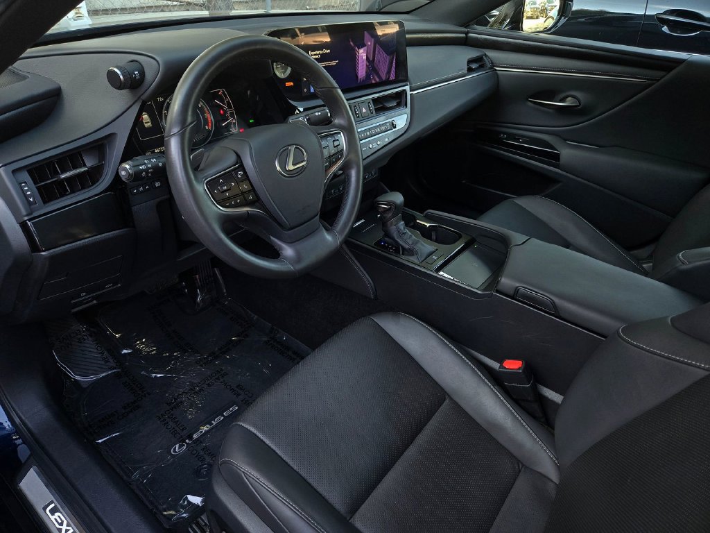 Used 2023 Lexus ES 350 w/ Premium Package FWD image 9