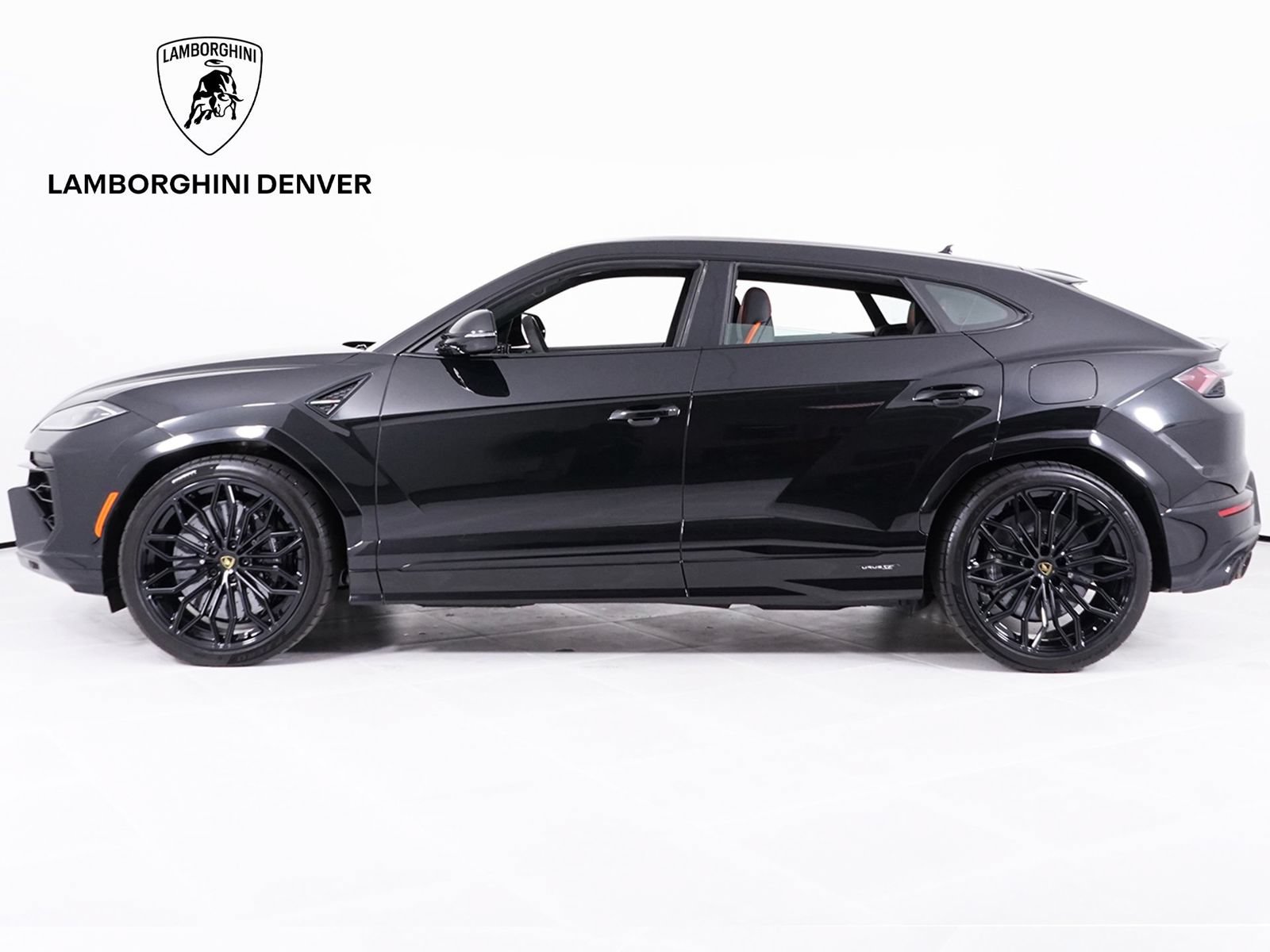 Used 2026 Lamborghini Urus S AWD/4WD image 2