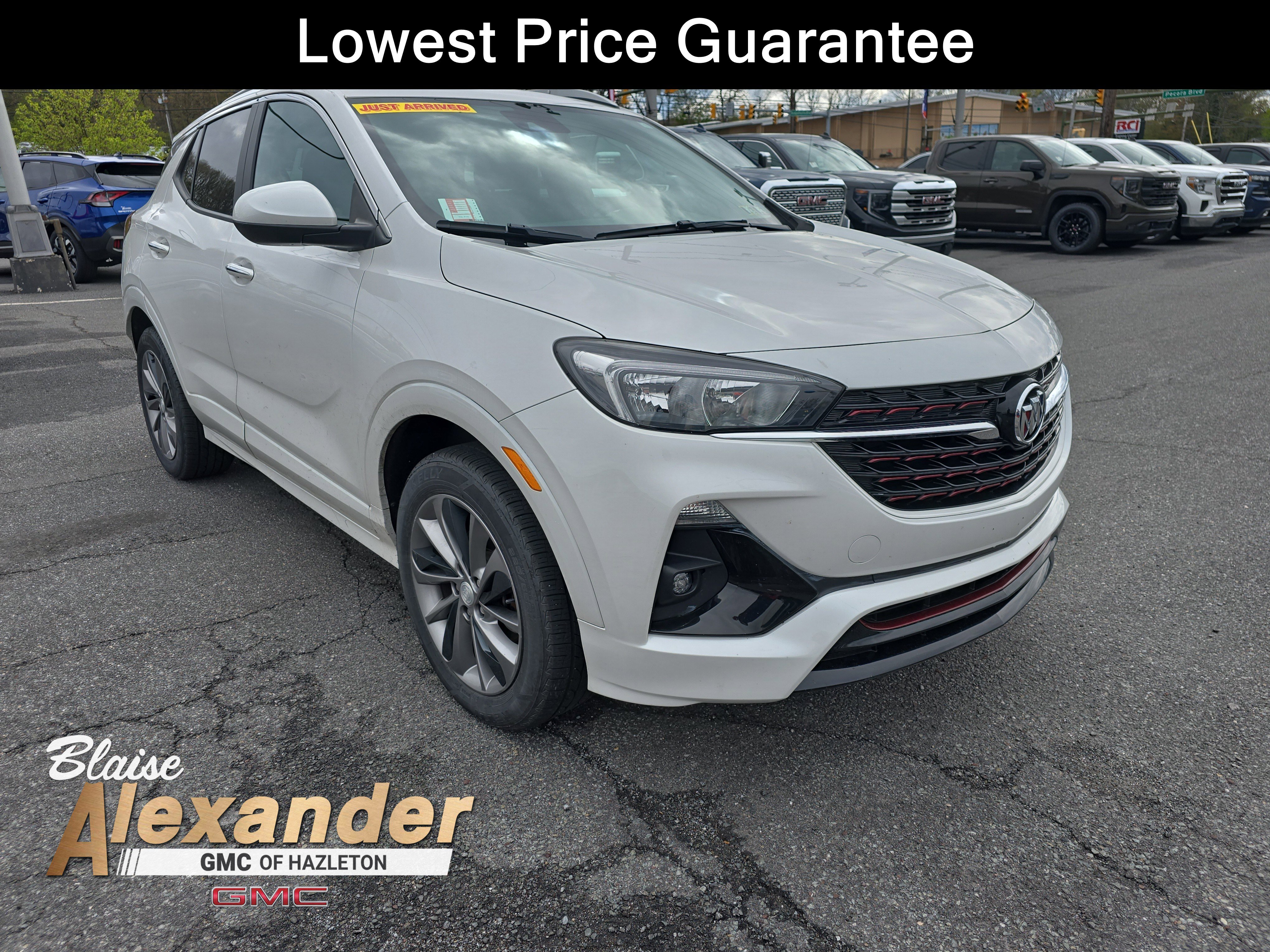 Used 2022 Buick Encore GX Select w/ Sport Touring Package AWD/4WD image 1