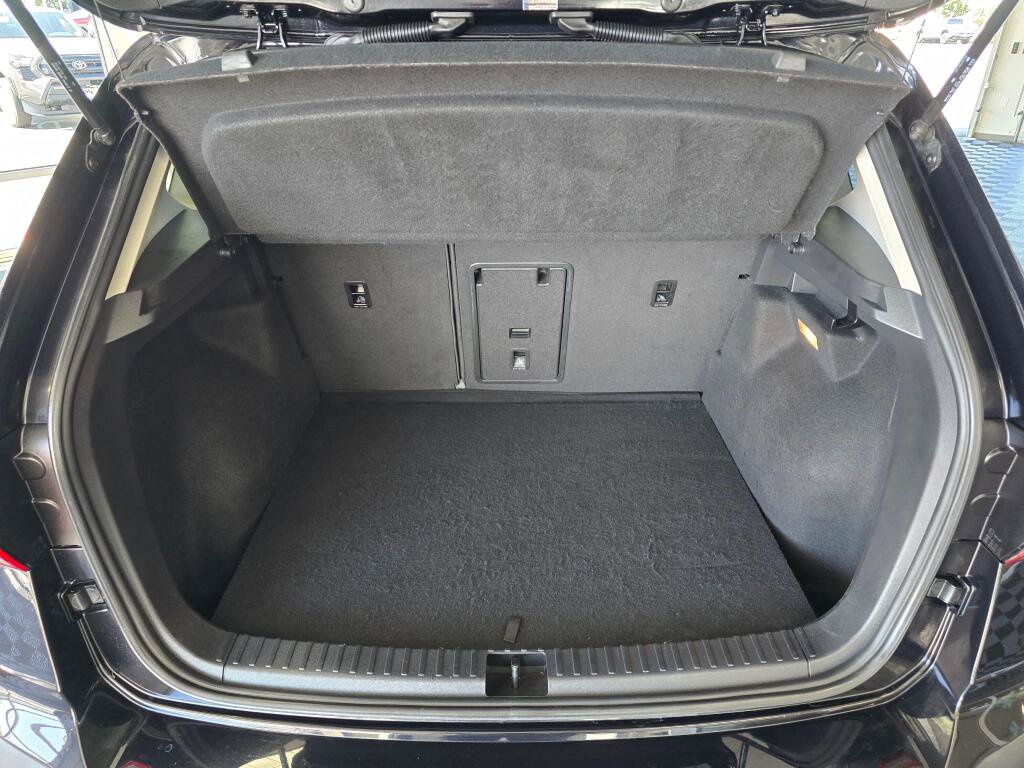 Used 2022 Volkswagen Taos SEL AWD/4WD image 15