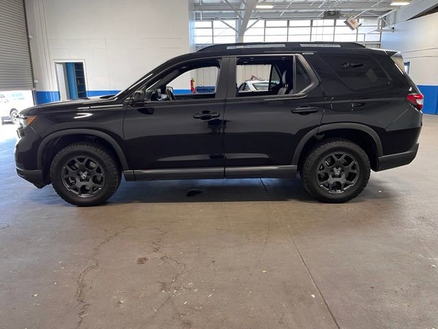 Used 2023 Honda Pilot TrailSport image 6