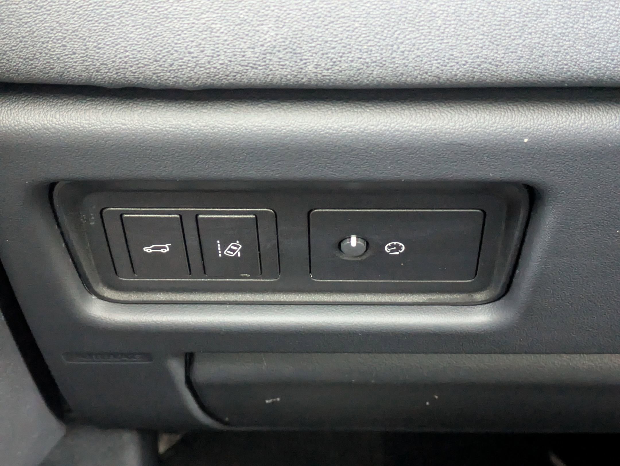 Used 2019 Land Rover Range Rover Evoque HSE image 18