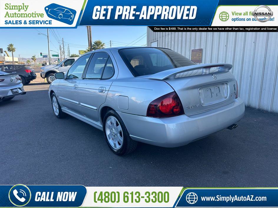Used 2006 Nissan Sentra SE-R w/ (J01) Sunroof Pkg FWD image 8