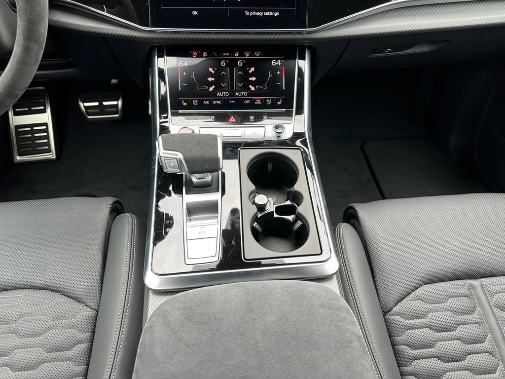 New 2026 Audi RS Q8 performance image 11