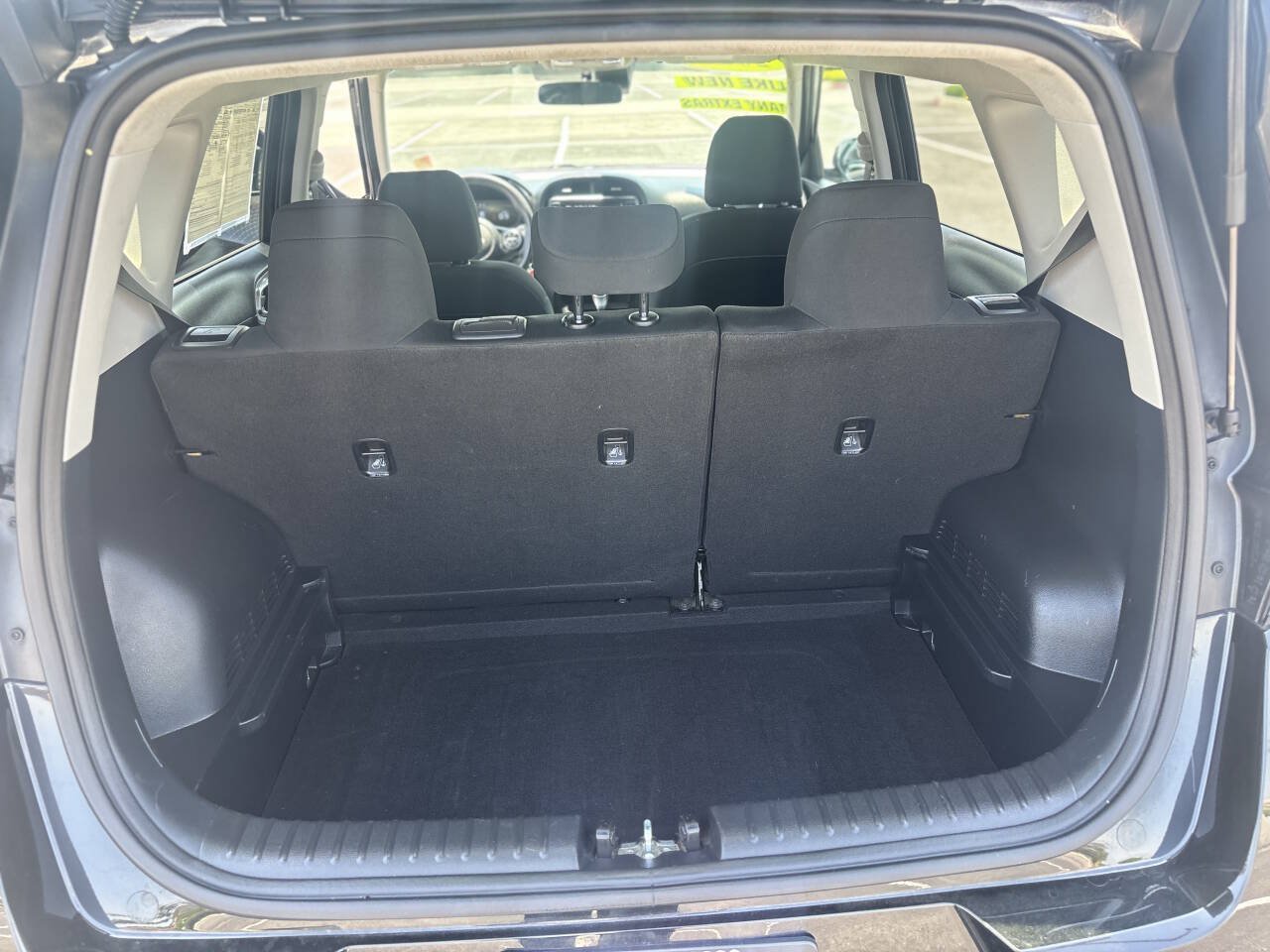Used 2023 Kia Soul LX w/ LX Technology Package FWD image 17