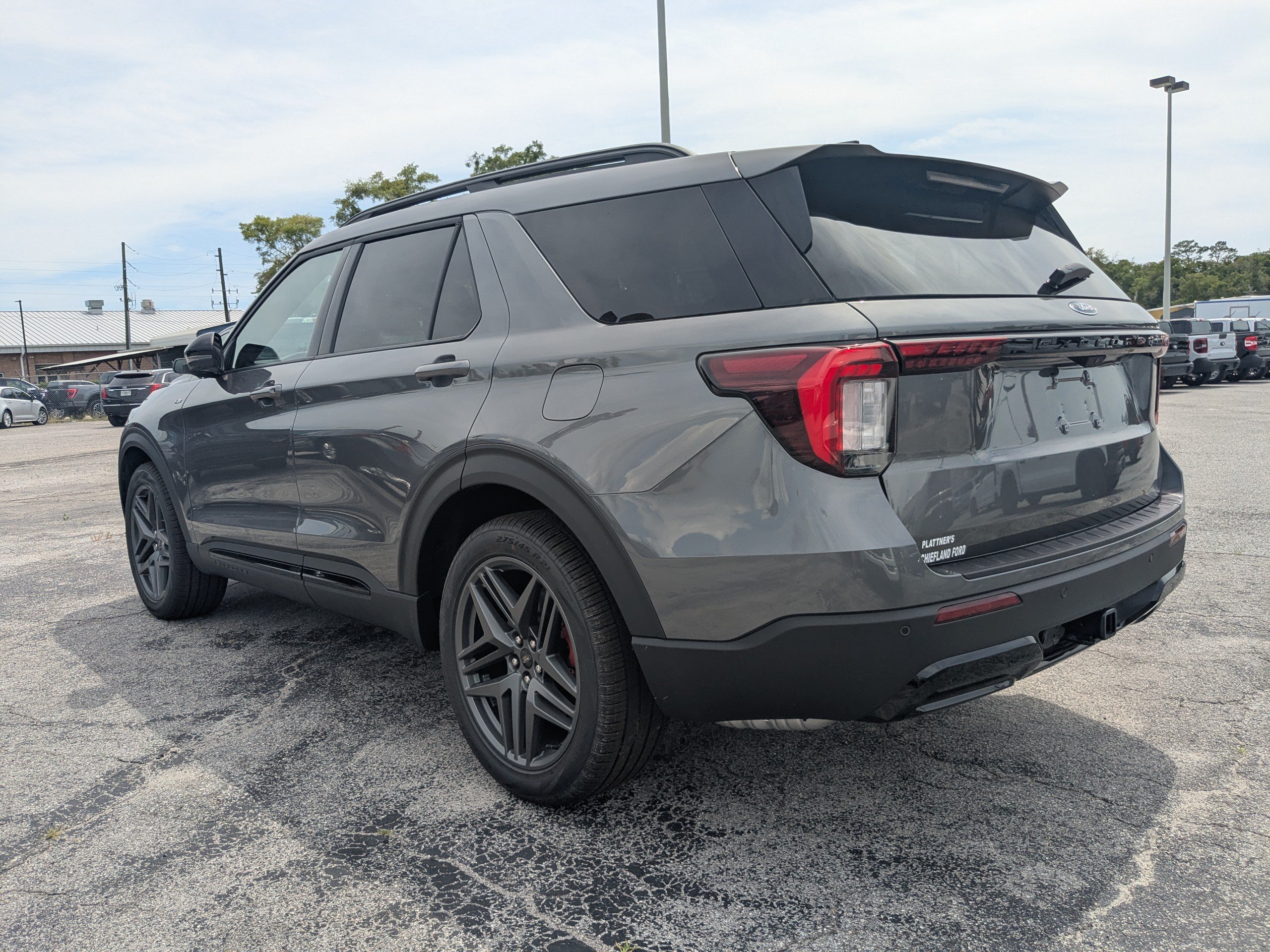 New 2026 Ford Explorer ST-Line w/ ST-Line Street Pack RWD image 6