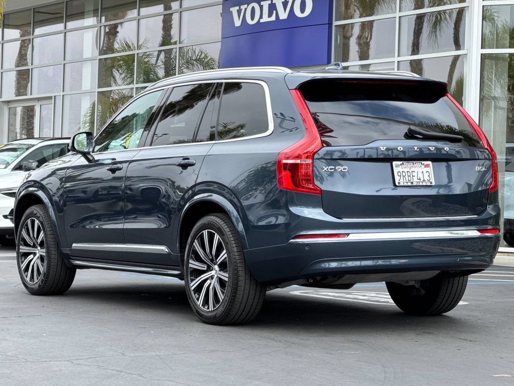 Certified 2025 Volvo XC90 B5 Core w/ Protection Package Premier AWD/4WD image 3