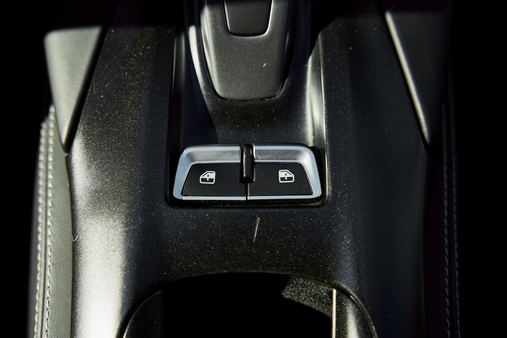 Used 2019 Ferrari 812 Superfast image 58