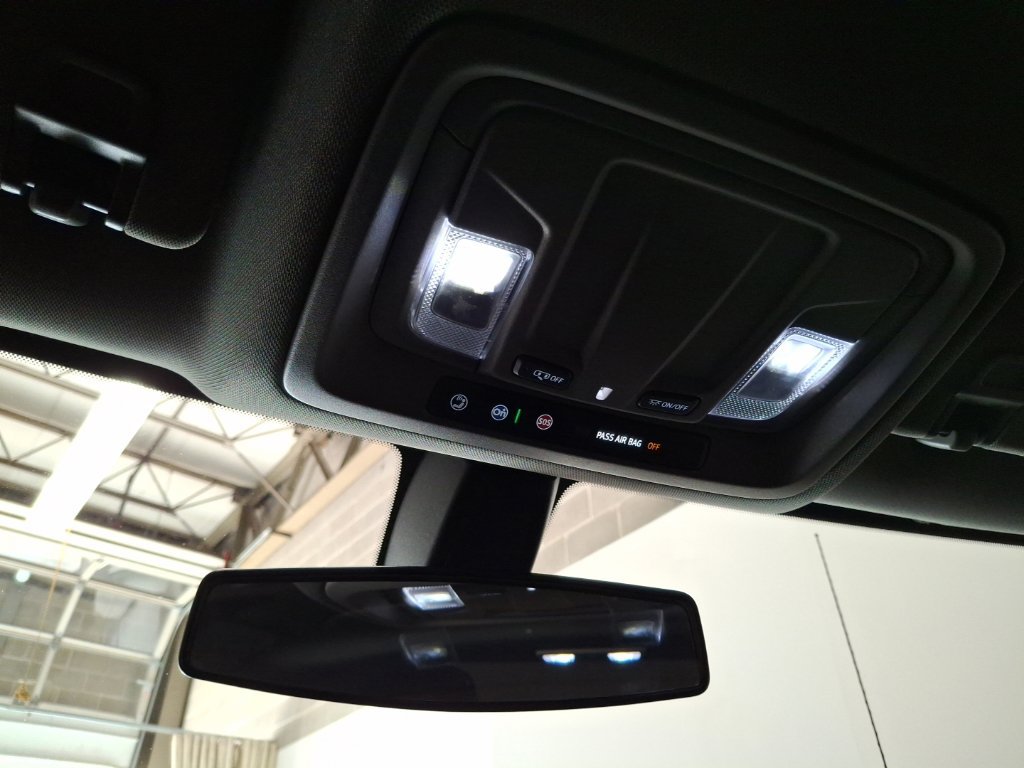 Used 2020 Chevrolet Silverado 1500 LT AWD/4WD image 25