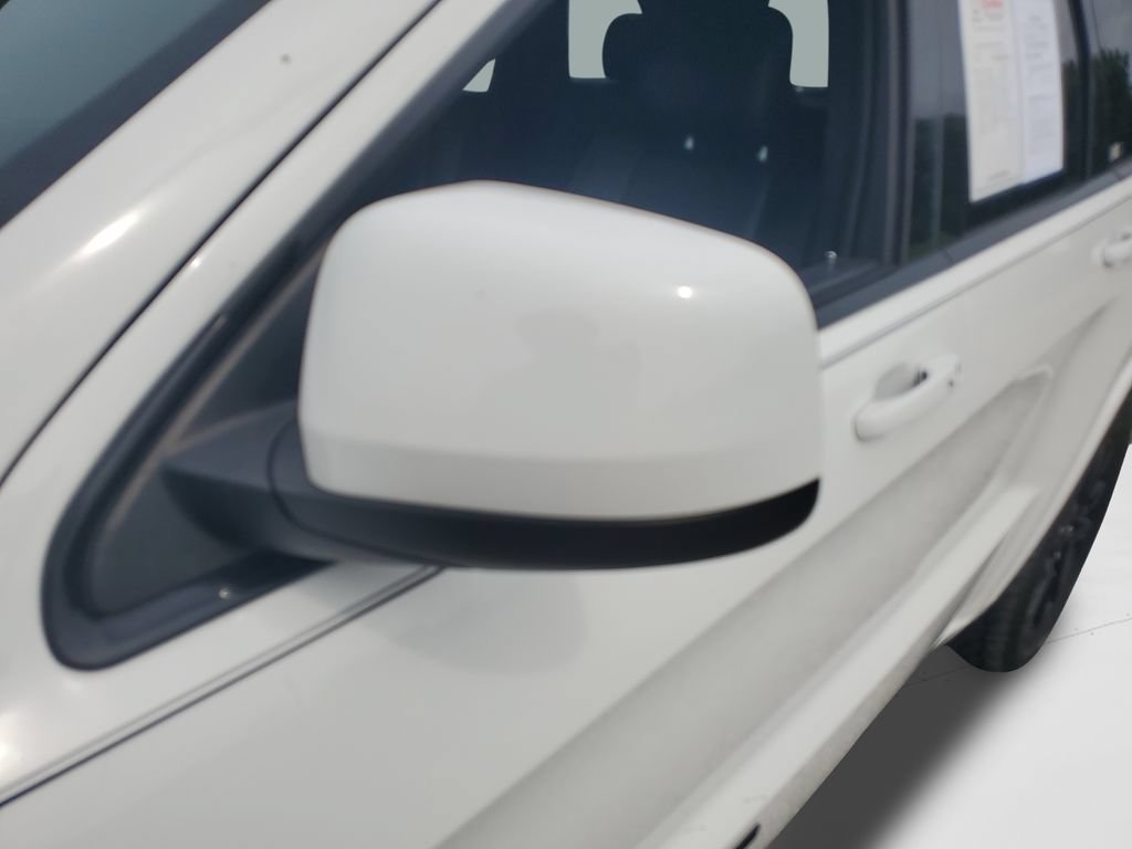 Used 2021 Jeep Grand Cherokee Laredo X RWD image 26