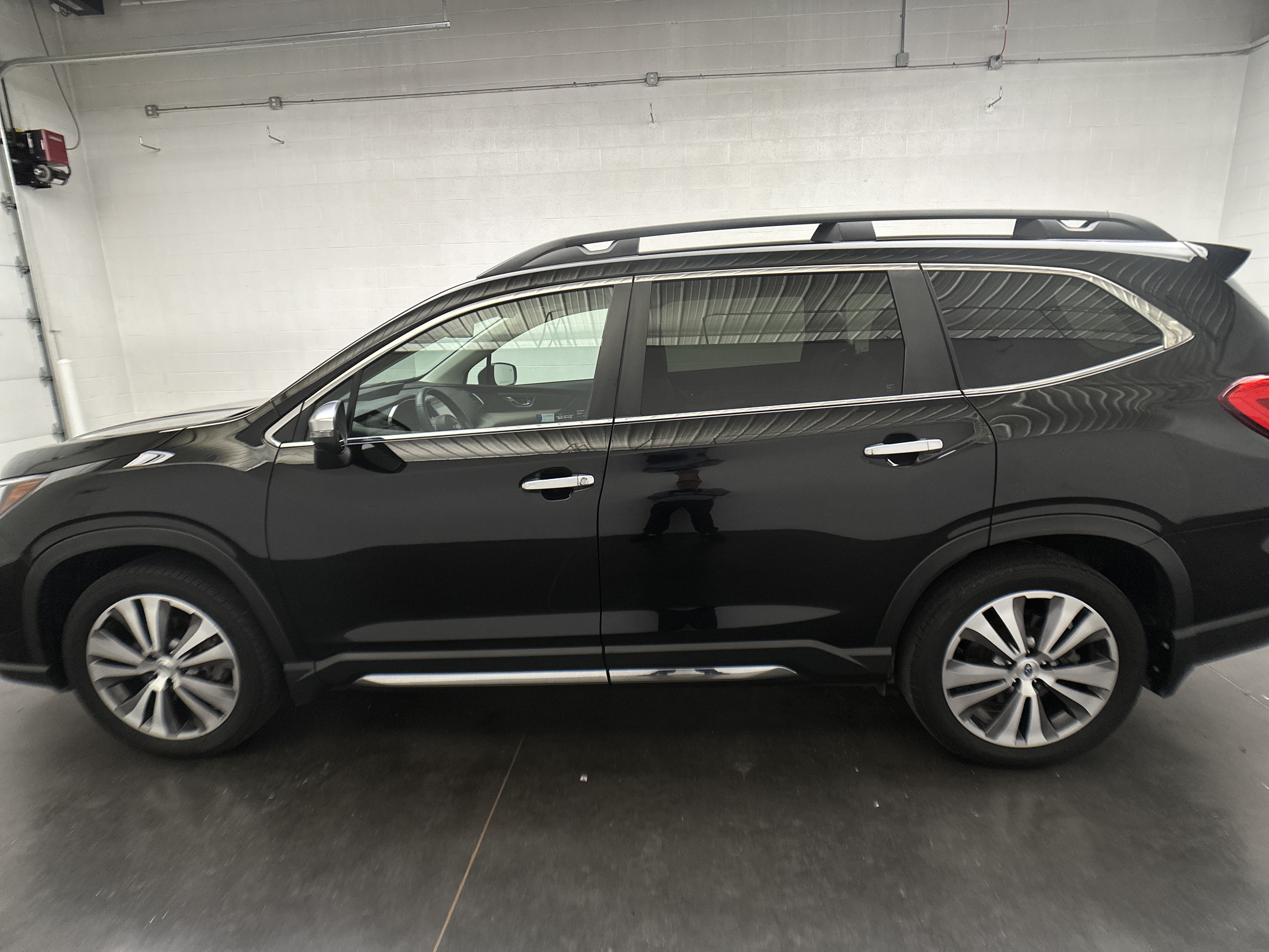 Used 2022 Subaru Ascent Touring AWD/4WD image 6