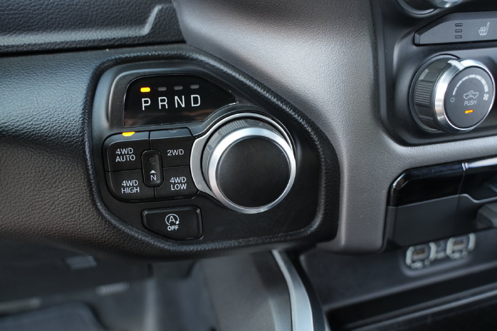 Used 2023 RAM 1500 Big Horn AWD/4WD image 34