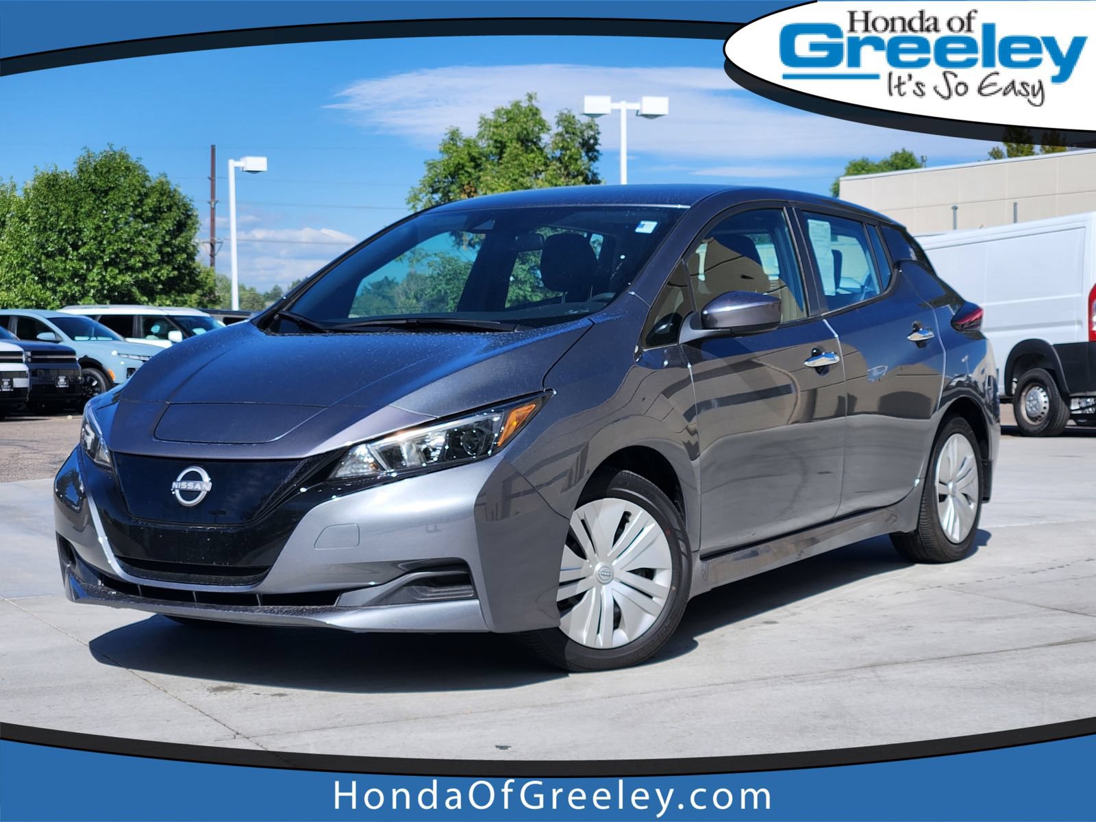 Used 2025 Nissan Leaf S FWD image 1