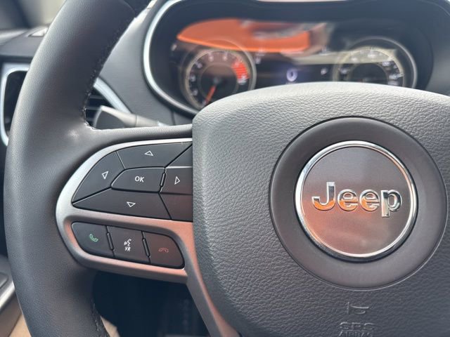 Used 2021 Jeep Cherokee Limited image 20