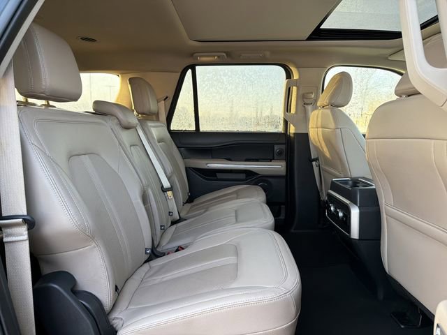 Used 2024 Ford Expedition Max Limited image 18