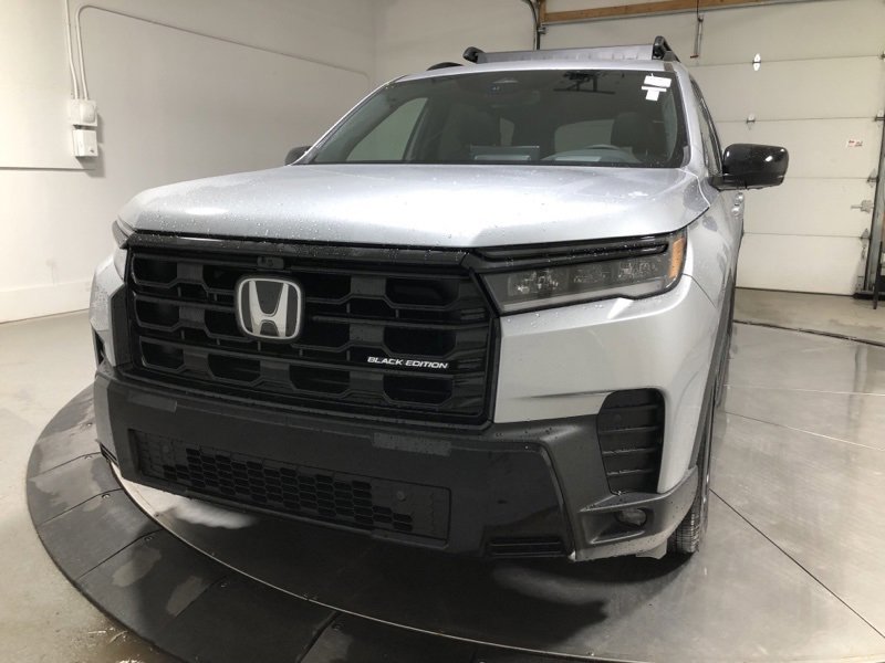 New 2026 Honda Pilot Black Edition image 3