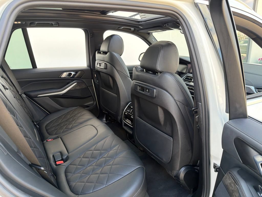 Used 2023 BMW X5 xDrive40i w/ Premium Package AWD/4WD image 18