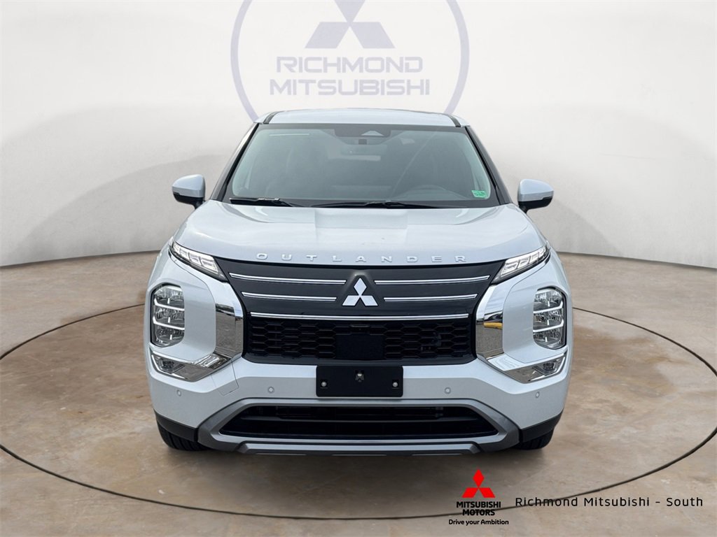 New 2025 Mitsubishi Outlander SE image 8