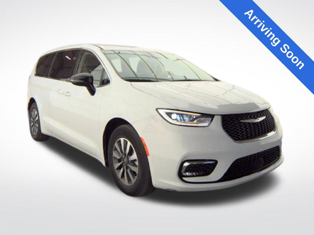 Used 2024 Chrysler Pacifica Limited