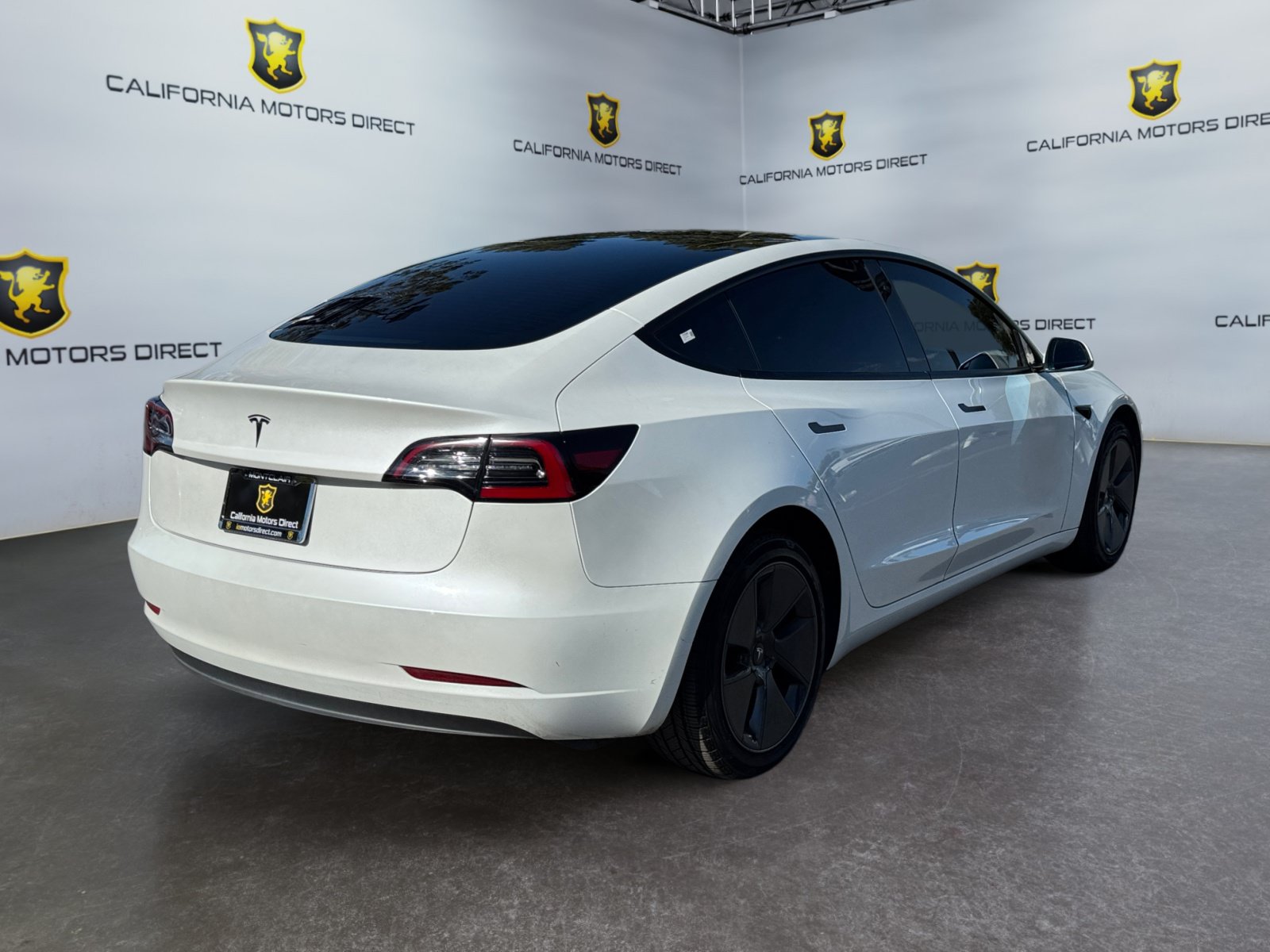 Used 2023 Tesla Model 3 Standard Range RWD image 5