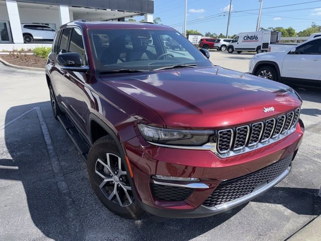 Used 2025 Jeep Grand Cherokee Limited w/ Trailer Tow Package image 5