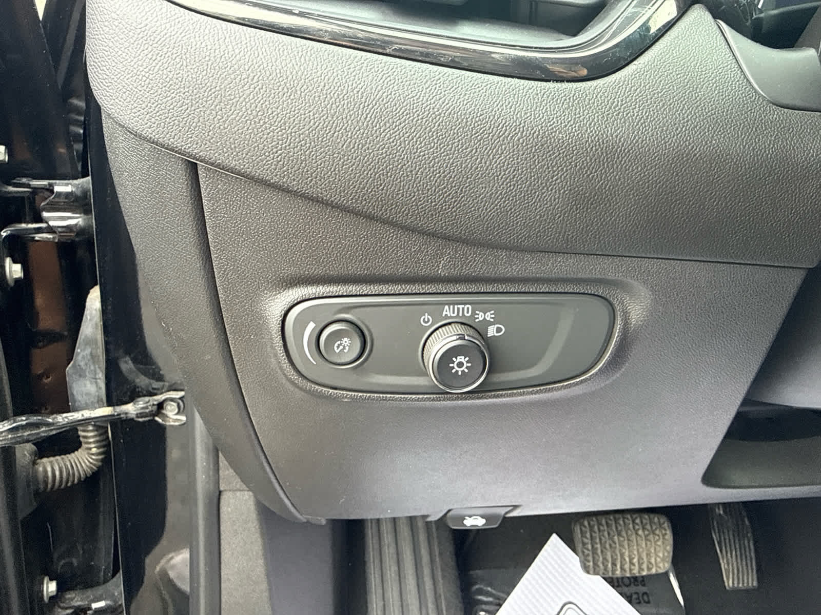 Certified 2023 Chevrolet Equinox RS FWD image 15