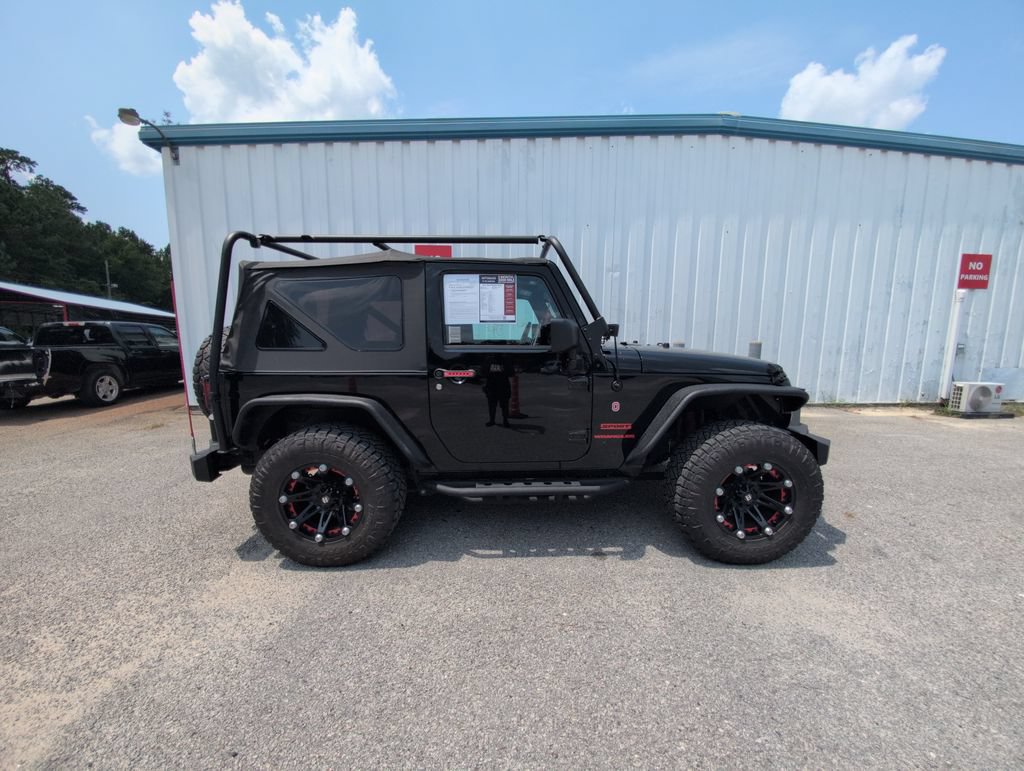 Used 2013 Jeep Wrangler Sport AWD/4WD image 9