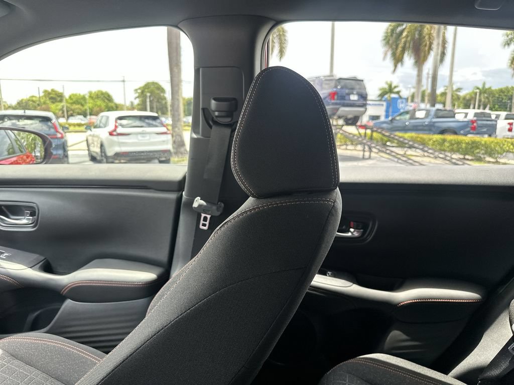 Used 2025 Honda HR-V Sport image 12
