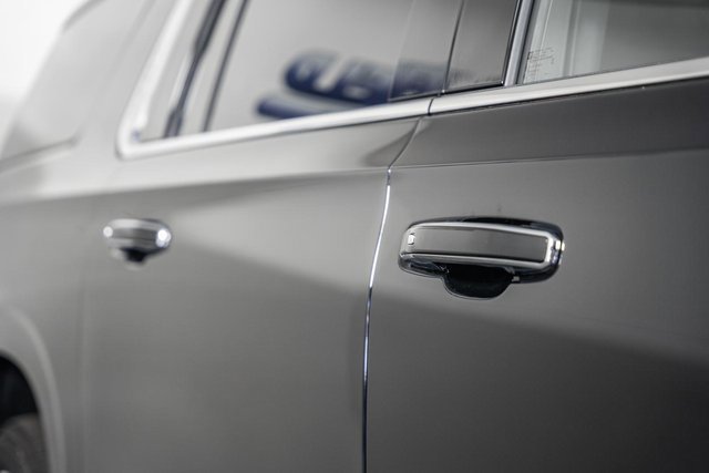 New 2026 Chevrolet Suburban High Country image 19