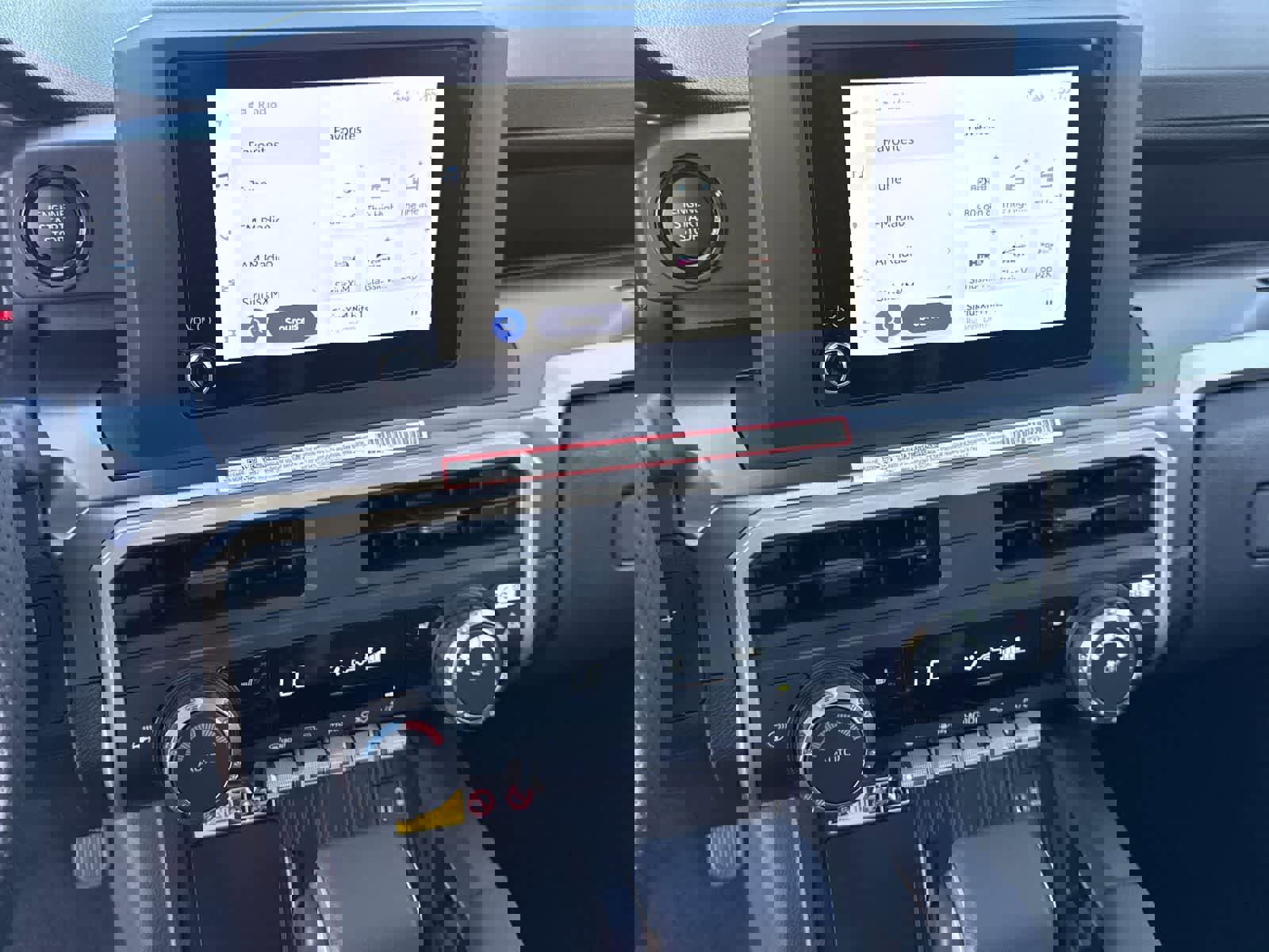 Used 2025 Toyota Tacoma SR5 image 19