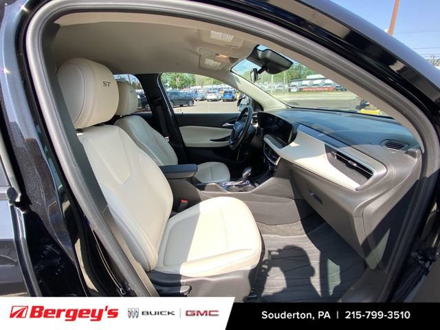 Certified 2024 Buick Encore GX Sport Touring w/ Advanced Technology Package AWD/4WD image 31