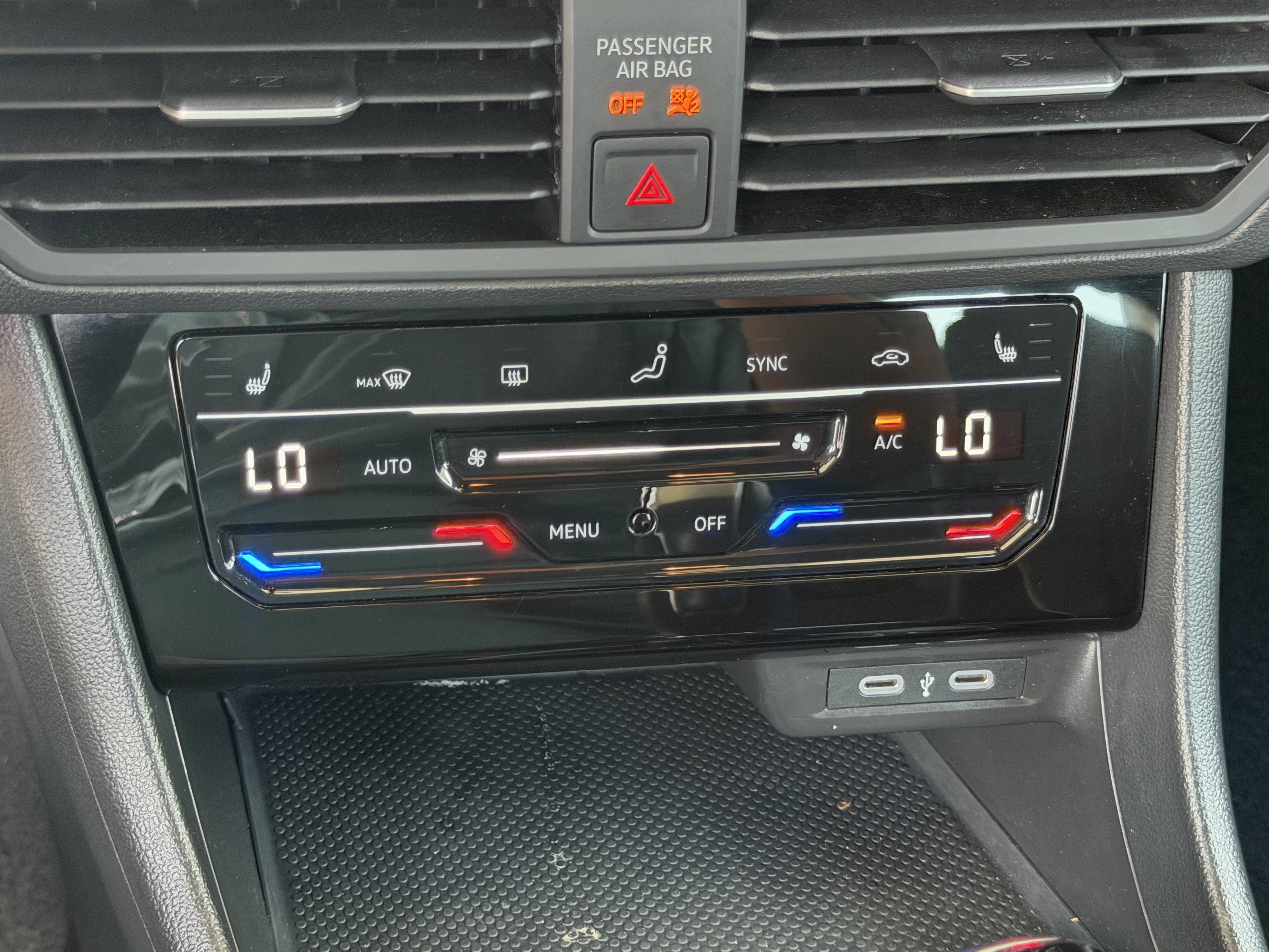 Used 2025 Volkswagen Jetta Sport FWD image 18