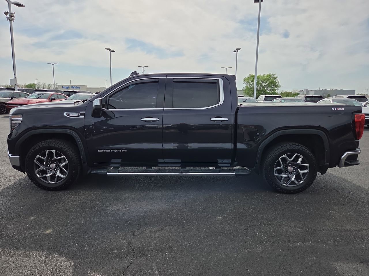 Used 2022 GMC Sierra 1500 SLT w/ SLT Premium Plus Package AWD/4WD image 4