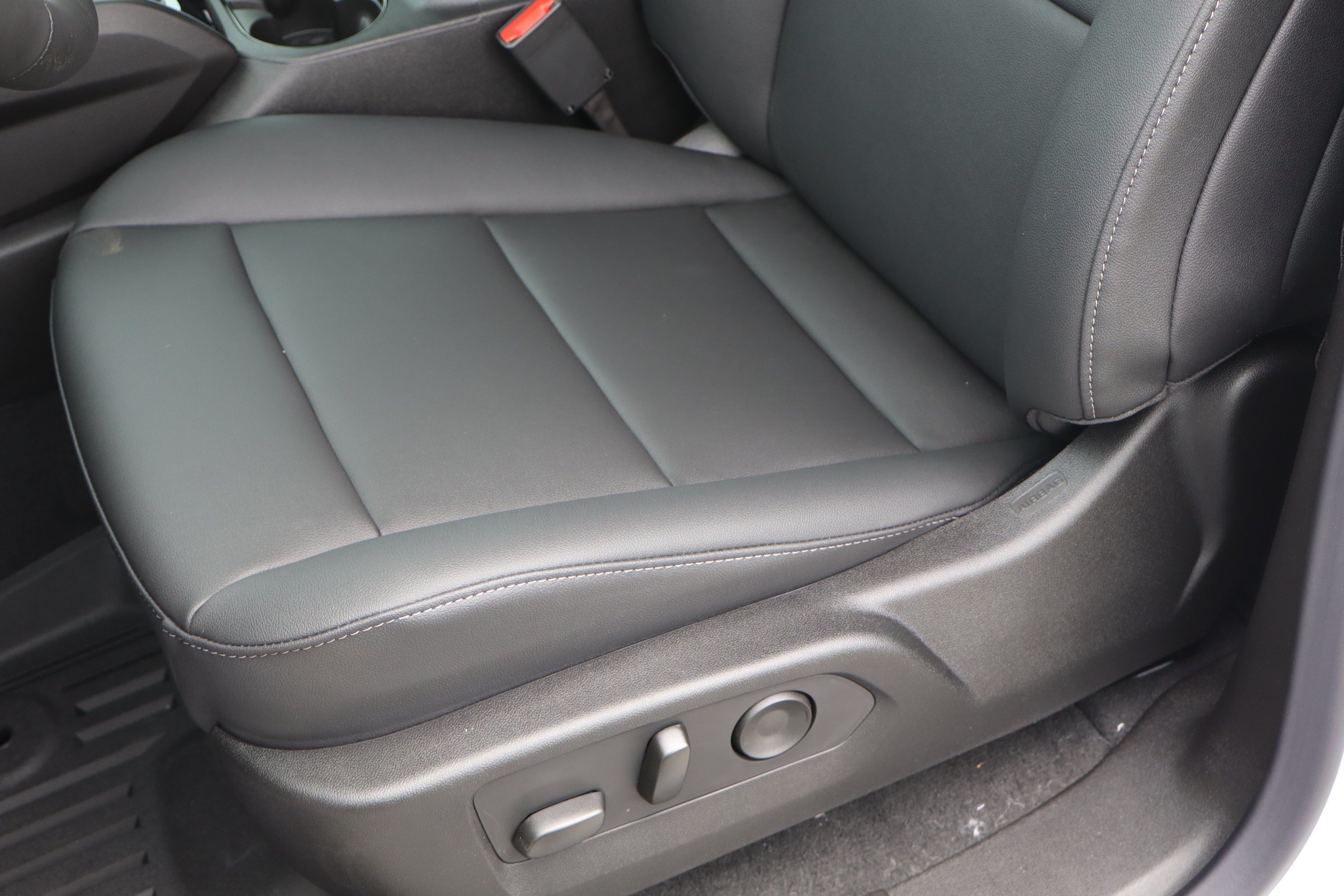 New 2026 Chevrolet Colorado LT w/ LT Convenience Package RWD image 13