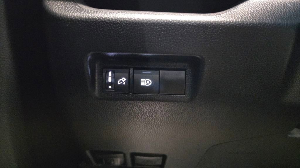 Used 2023 Toyota RAV4 XLE image 29