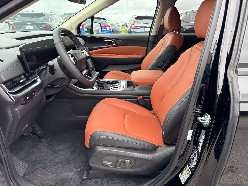New 2027 Kia Carnival SX FWD image 13