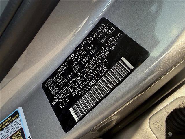 Certified 2025 Hyundai Elantra Limited image 23