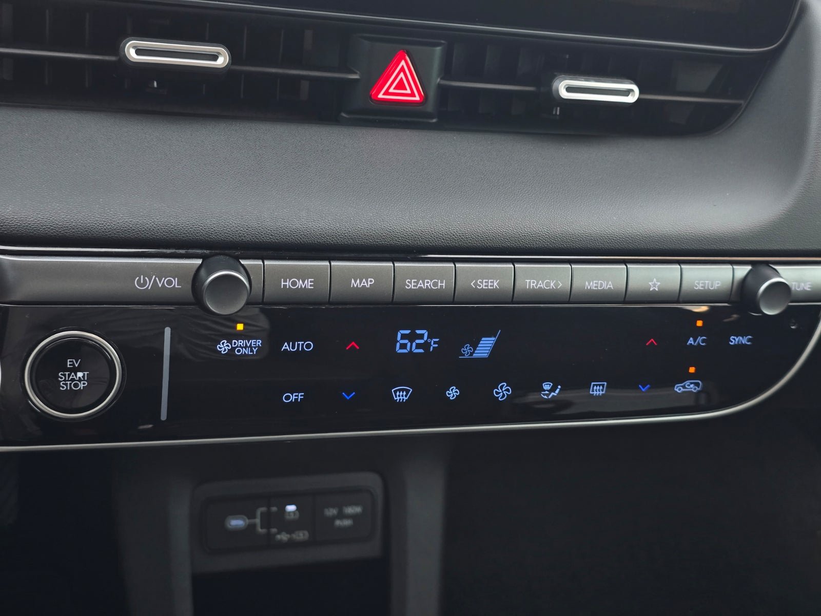 Used 2025 Hyundai Ioniq 5 SE RWD image 19