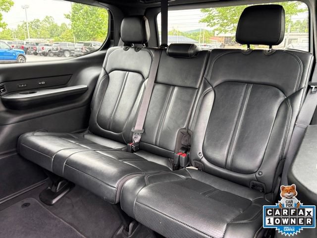 Used 2024 Jeep Wagoneer Series III AWD/4WD image 24