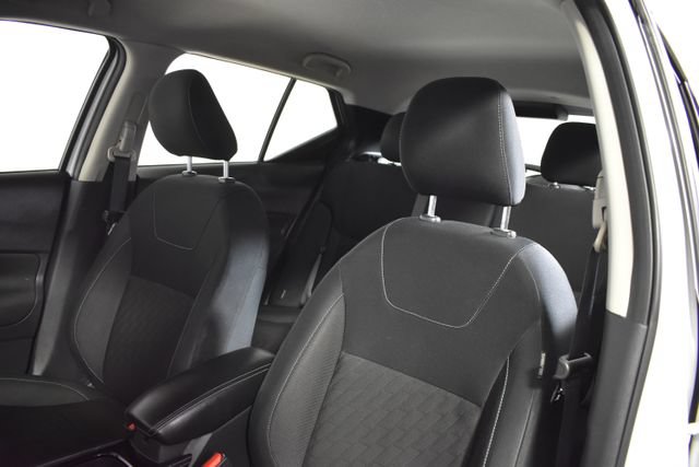 Used 2024 Nissan Kicks SV FWD image 10