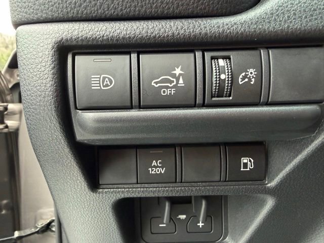 Certified 2024 Toyota Land Cruiser image 24