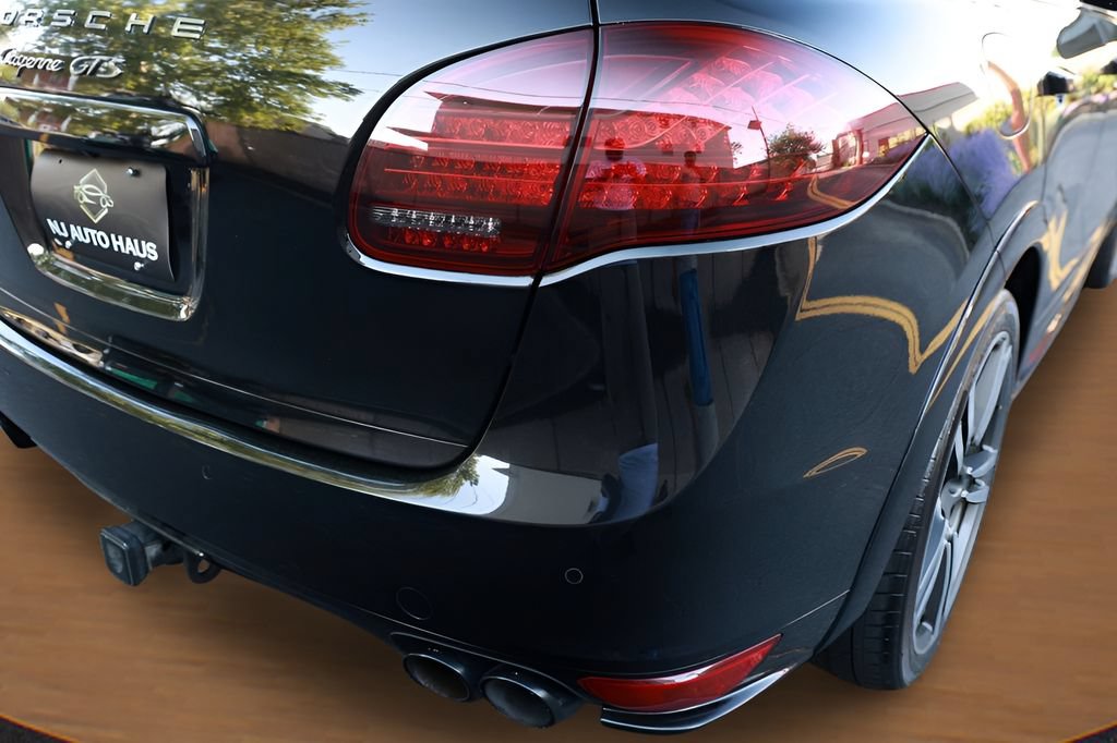 Used 2013 Porsche Cayenne GTS AWD/4WD image 10