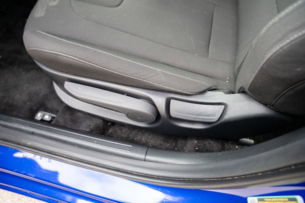 Certified 2024 Hyundai Elantra SEL w/ Convenience Package image 18