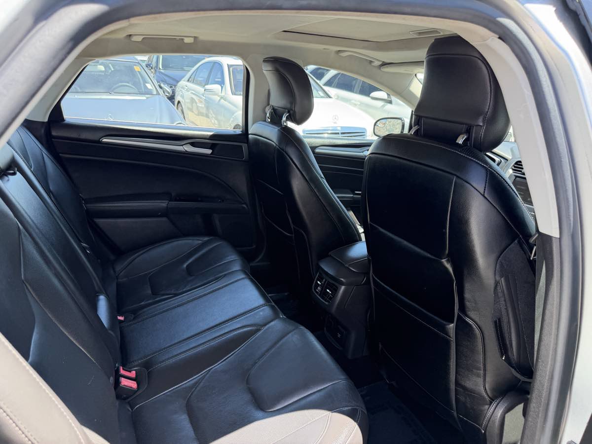 Used 2014 Ford Fusion Energi Titanium FWD image 14
