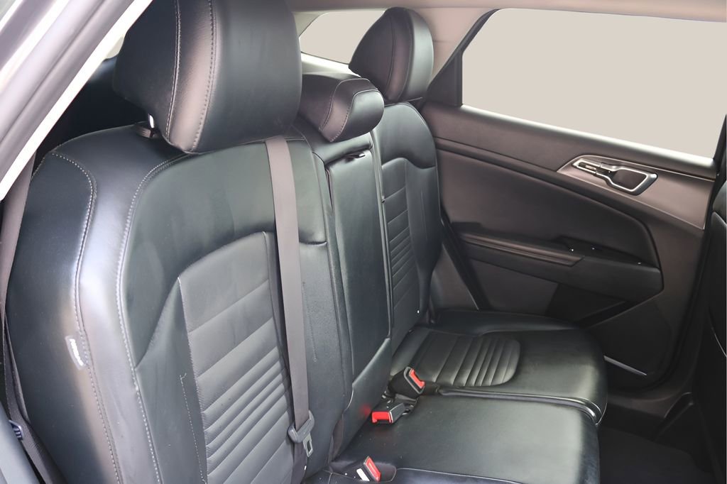Used 2024 Kia Sportage SX FWD image 19