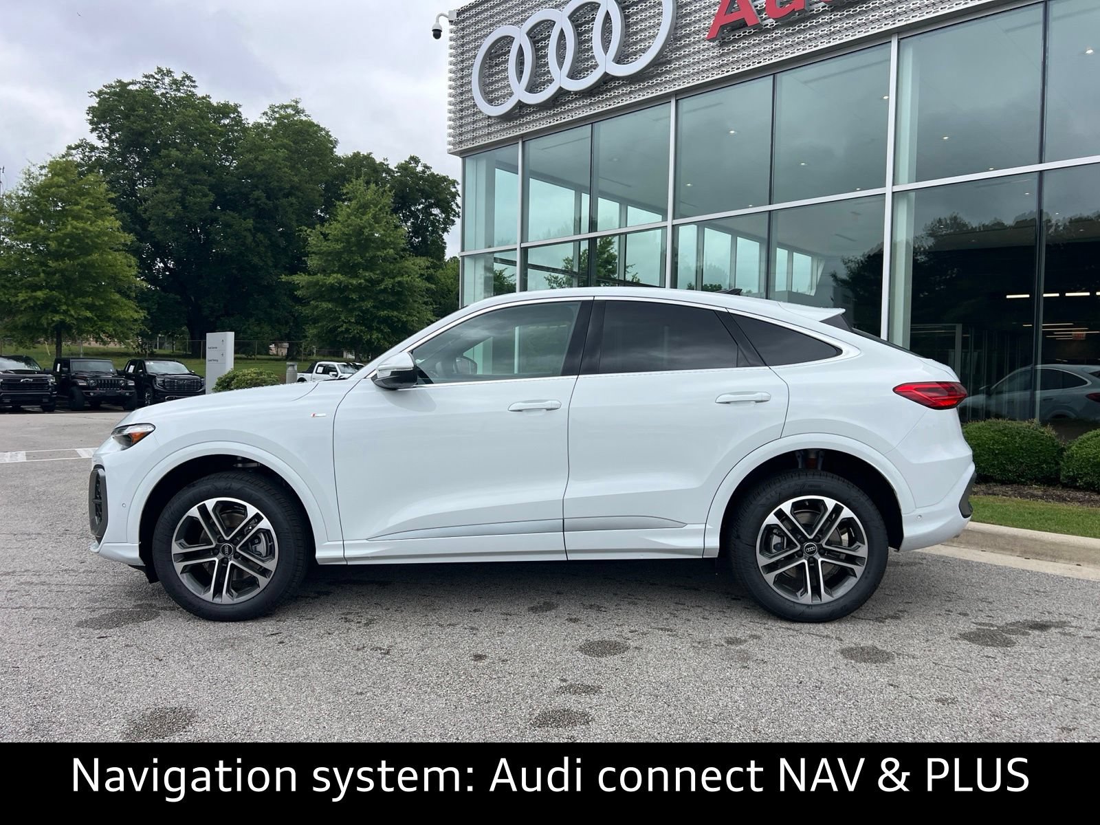 New 2026 Audi Q5 Premium Plus AWD/4WD image 3