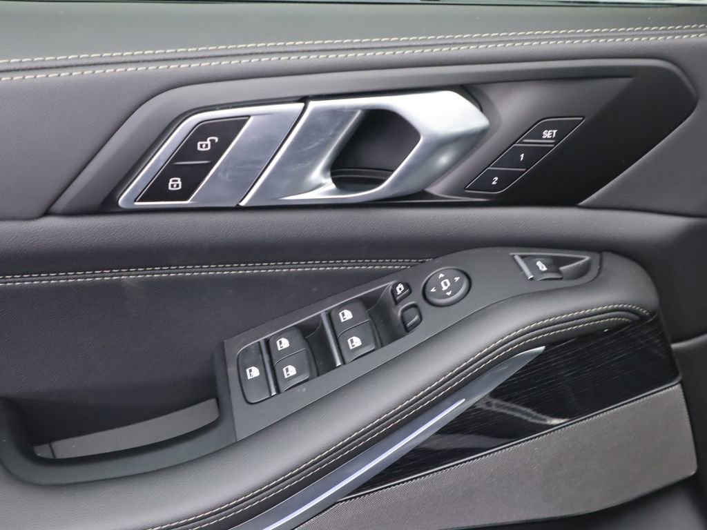 New 2026 BMW X5 sDrive40i w/ M Sport Package image 24