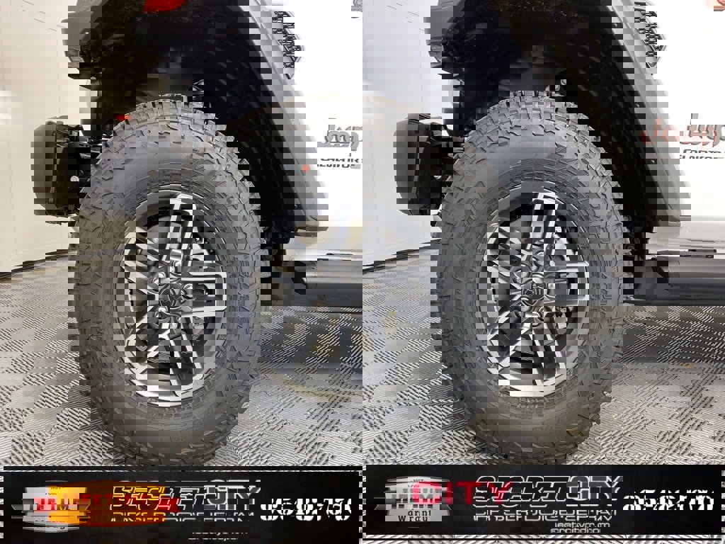 New 2026 Jeep Gladiator Mojave image 9