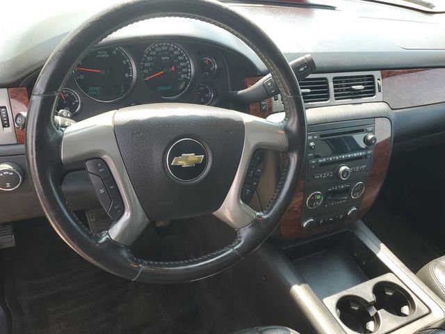 Used 2014 Chevrolet Suburban LT AWD/4WD image 12