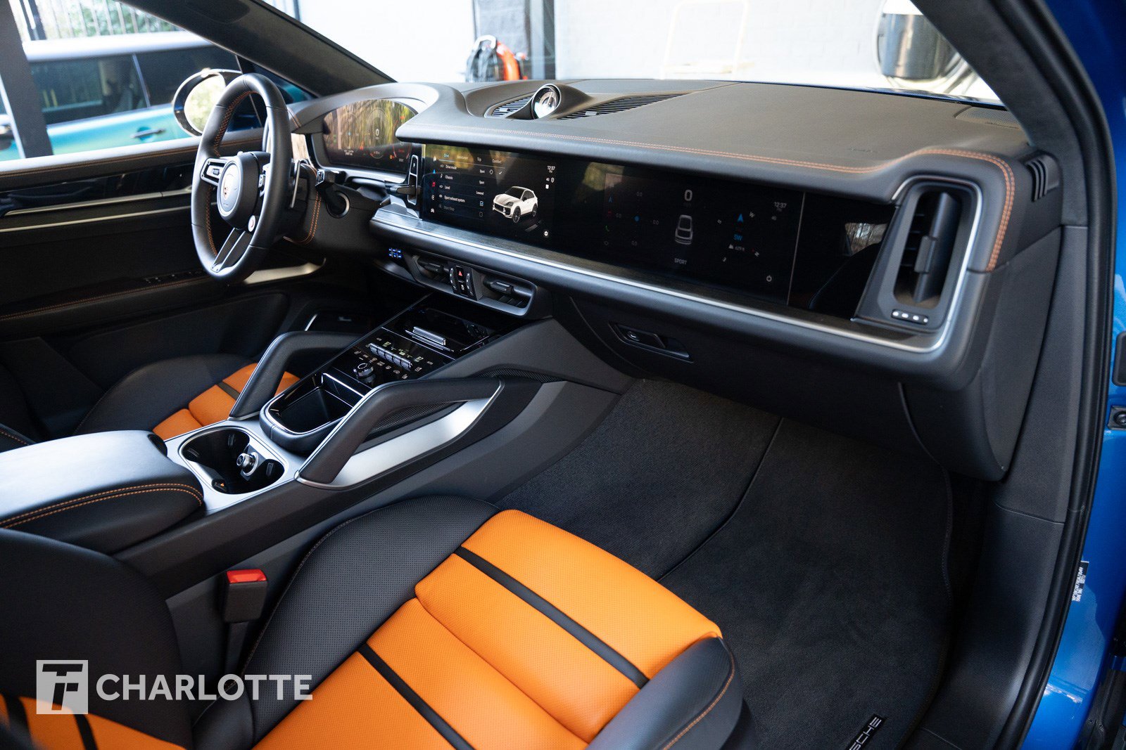 Used 2024 Porsche Cayenne Turbo GT image 30